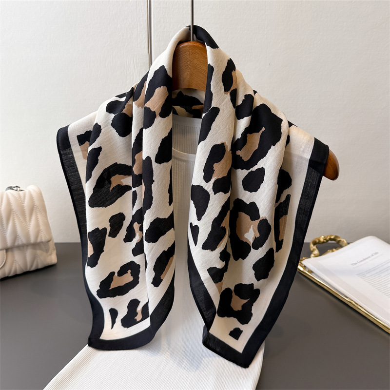 Scarf Silk Square - Syal persegi premium motif macan tutul