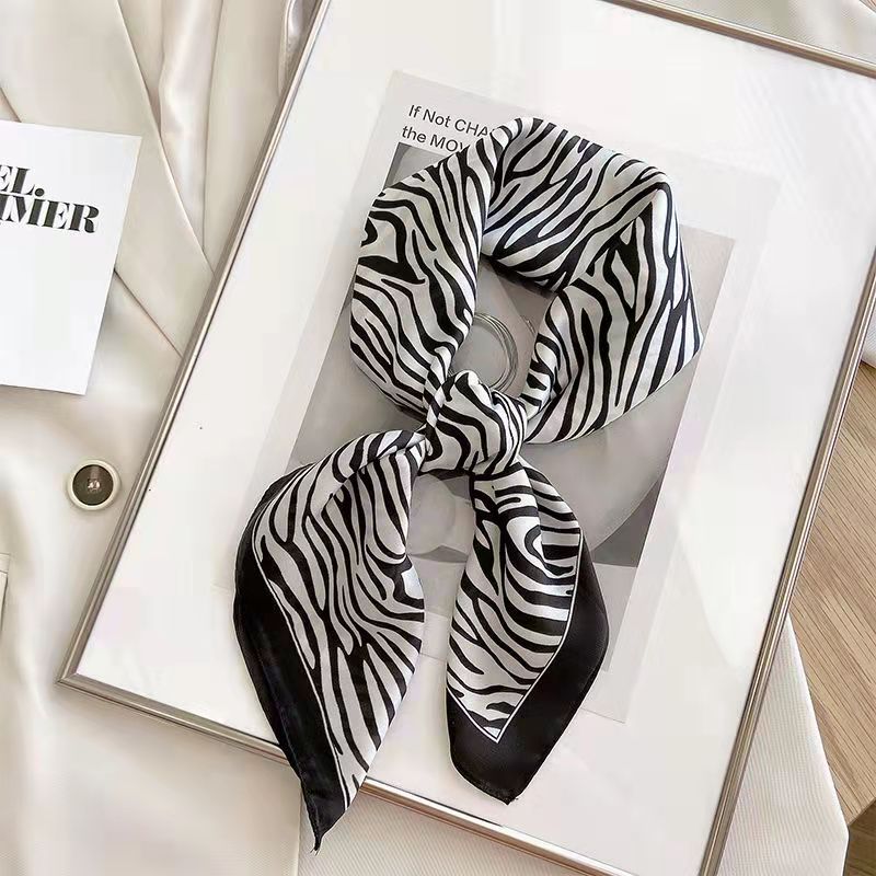 Scarf Silk Square - Syal persegi Motif Zebra mode baru