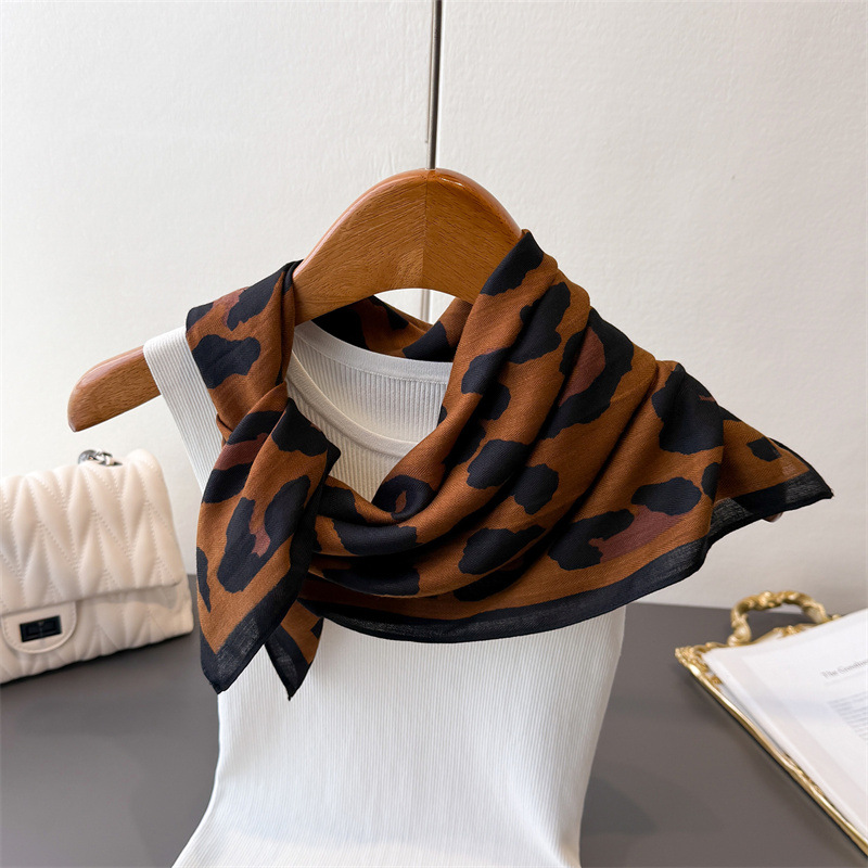 Syal persegi premium motif mac - Scarf Silk Square ulasan dan harga
