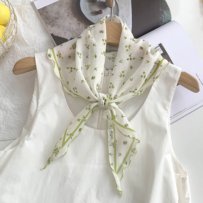 Syal Segitiga Bunga Kecil Arti - Ascot Neck Scarf ulasan dan harga